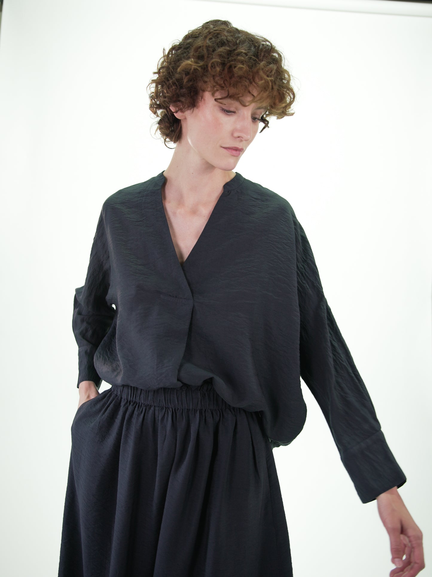 NOUS antwerp CARINA BLOUSE overdye carbon