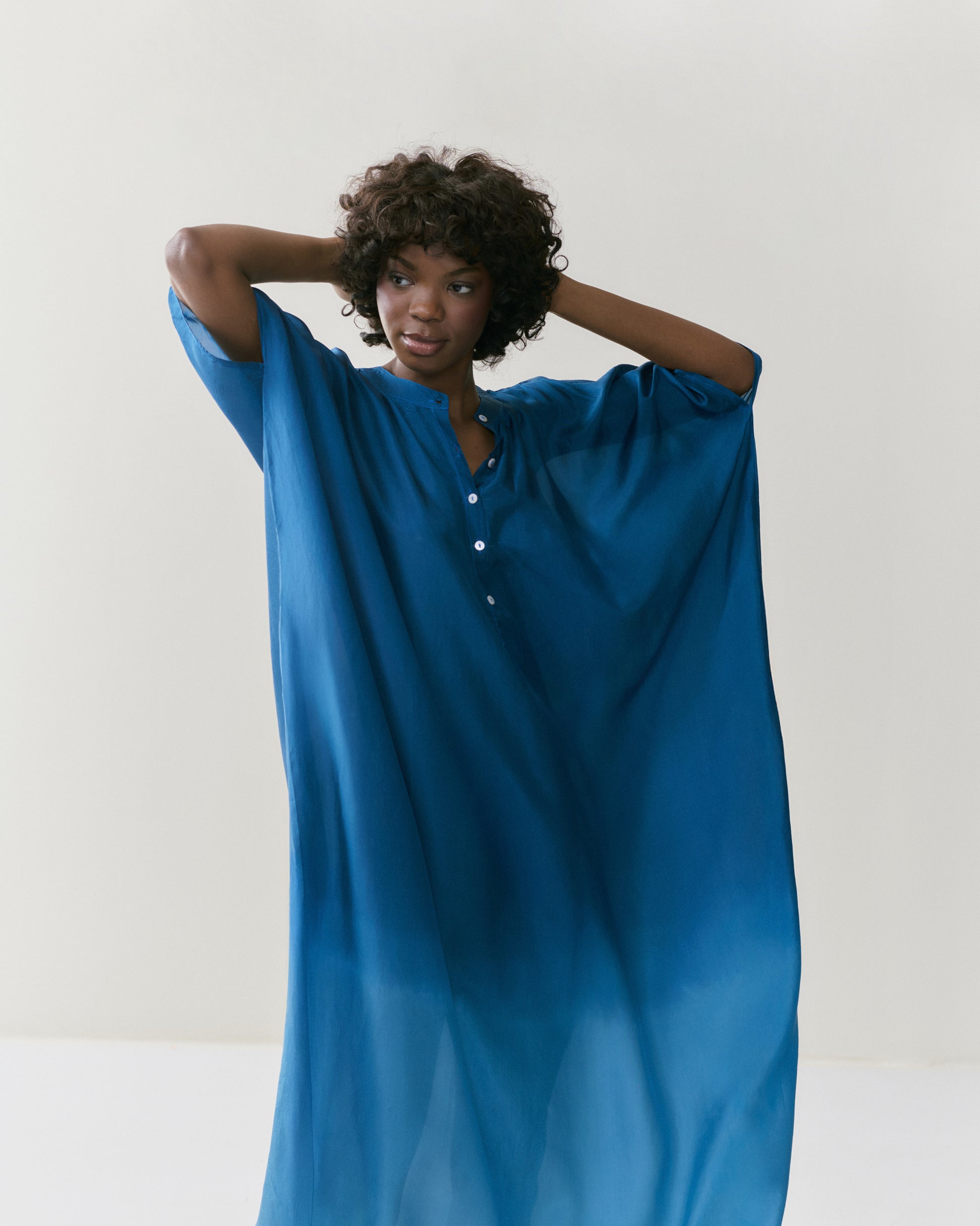 NOUS antwerp LORE KAFTAN degrade indigo