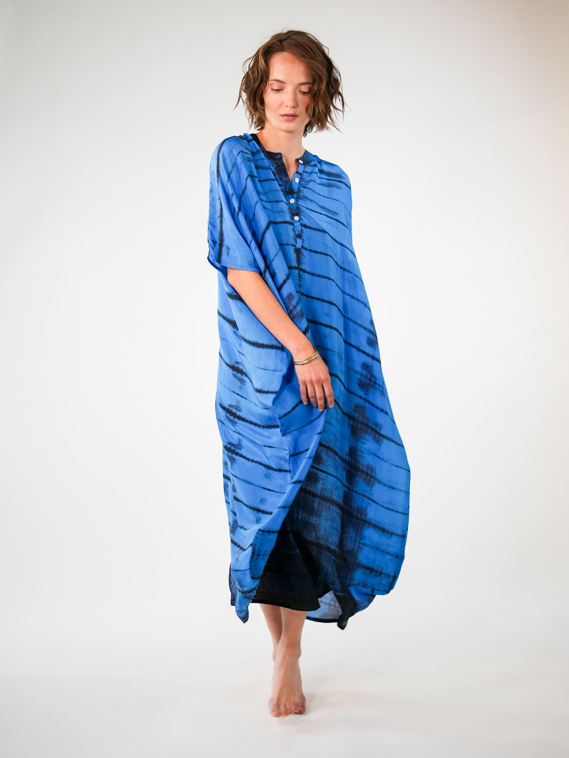 NOUS antwerp LORE silk KAFTAN ladder santorini