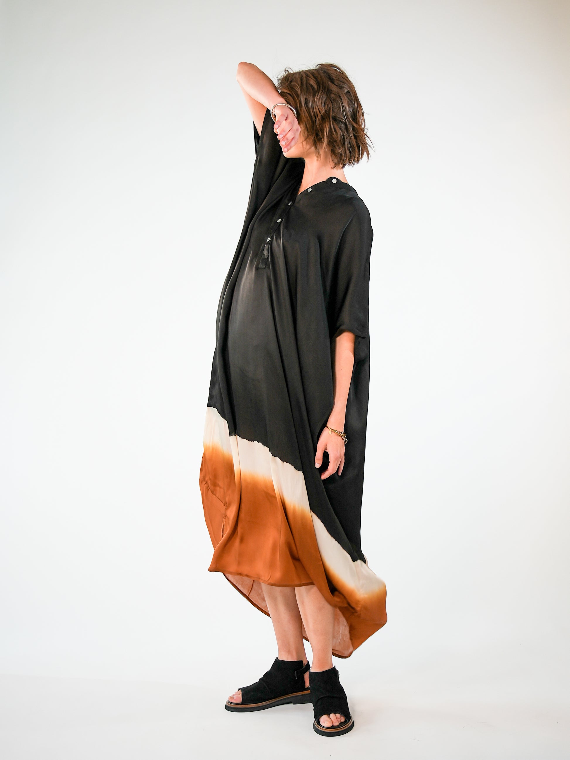 NOUS antwerp LORE sunset KAFTAN sunset blackish